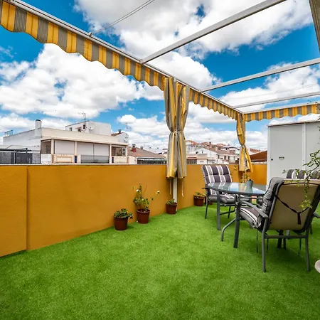 Atico Con Terraza Junto A La Catedral Apartment